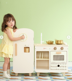 Modern Kitchen with Fridge 16pc